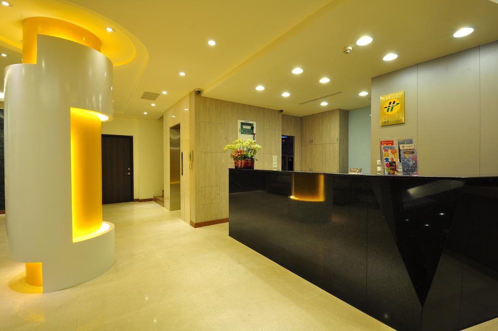 Fupin Hotel Kota Hualien Bagian luar foto