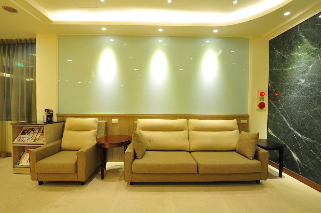 Fupin Hotel Kota Hualien Bagian luar foto