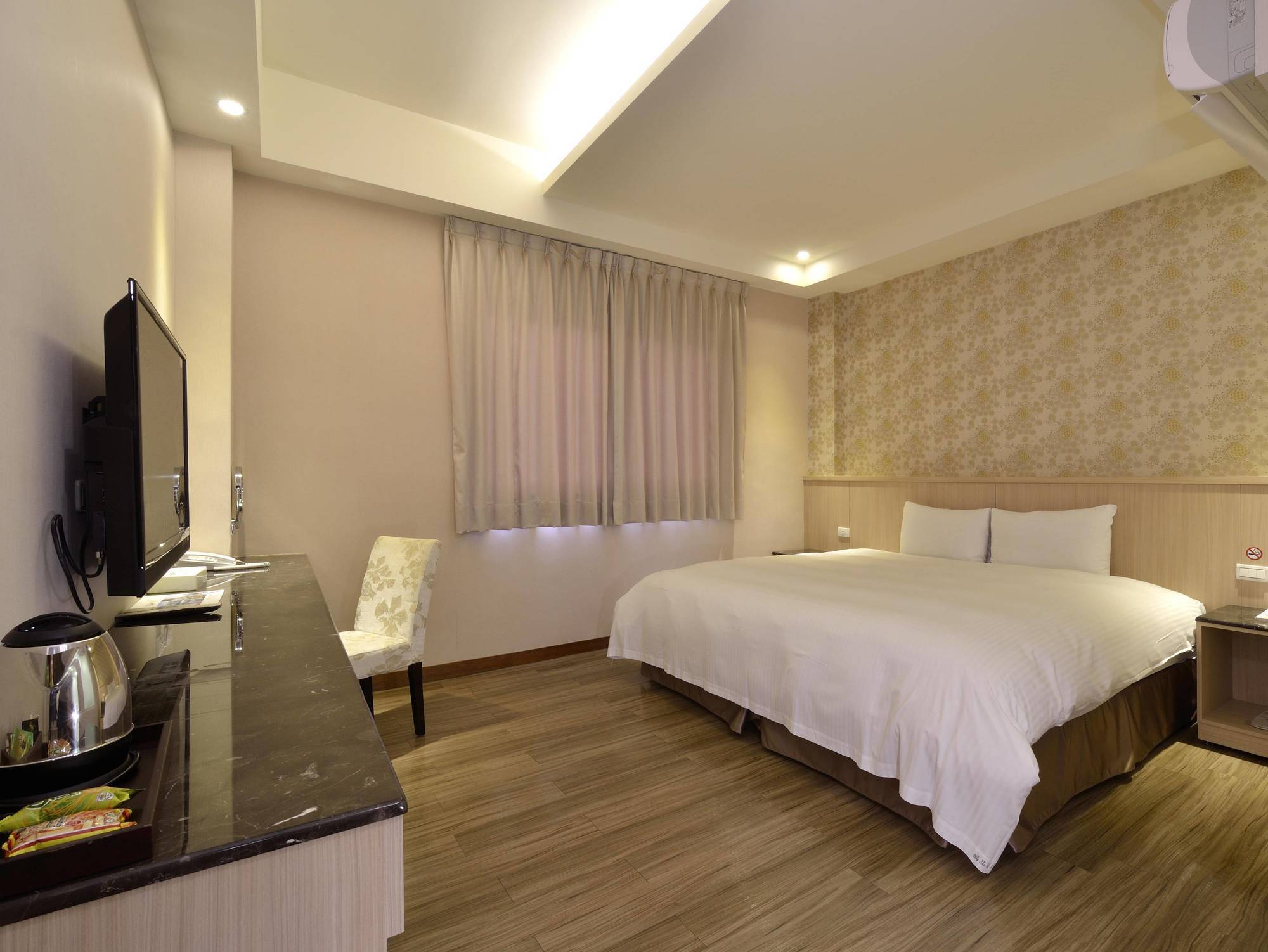Fupin Hotel Kota Hualien Bagian luar foto