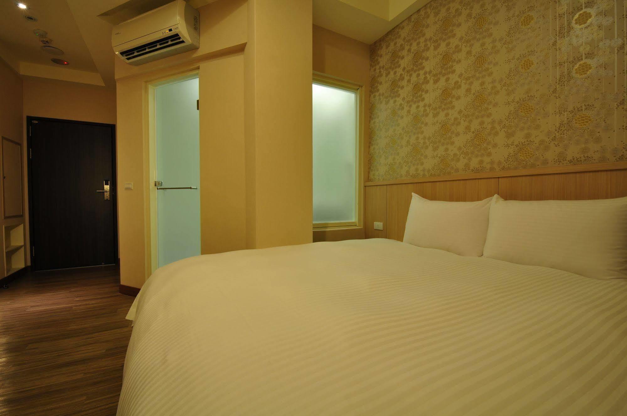 Fupin Hotel Kota Hualien Bagian luar foto