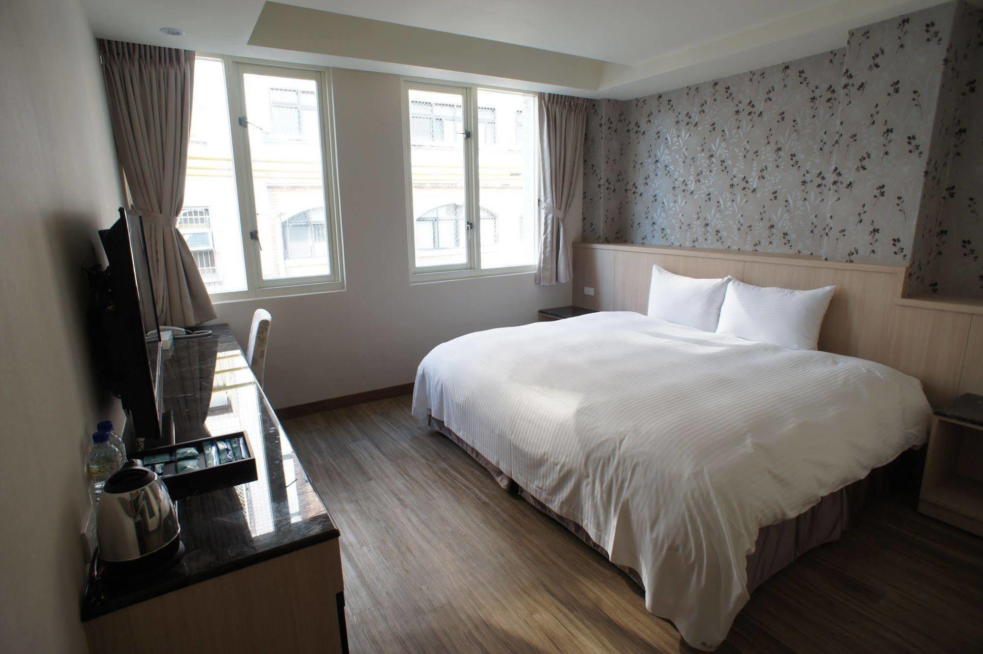 Fupin Hotel Kota Hualien Bagian luar foto