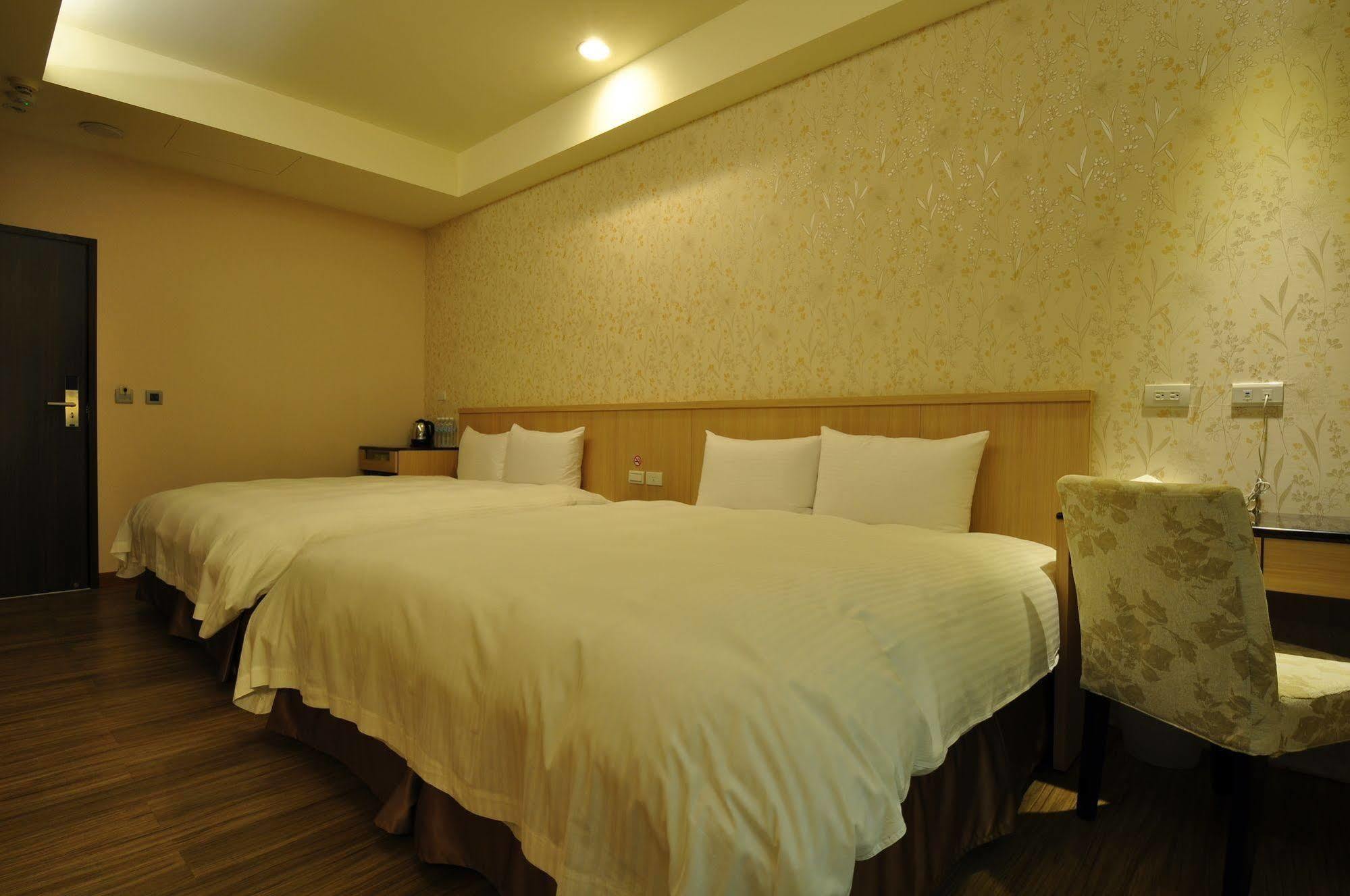 Fupin Hotel Kota Hualien Bagian luar foto