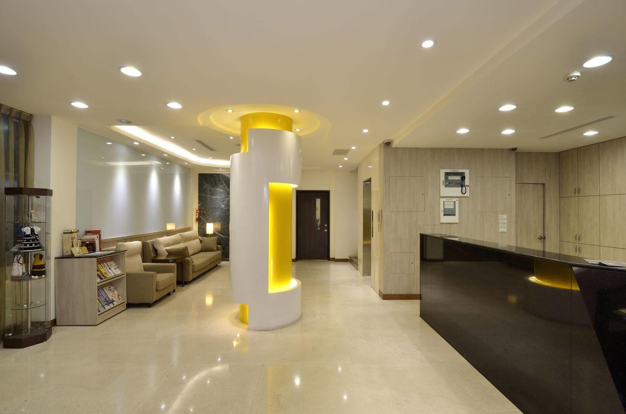 Fupin Hotel Kota Hualien Bagian luar foto